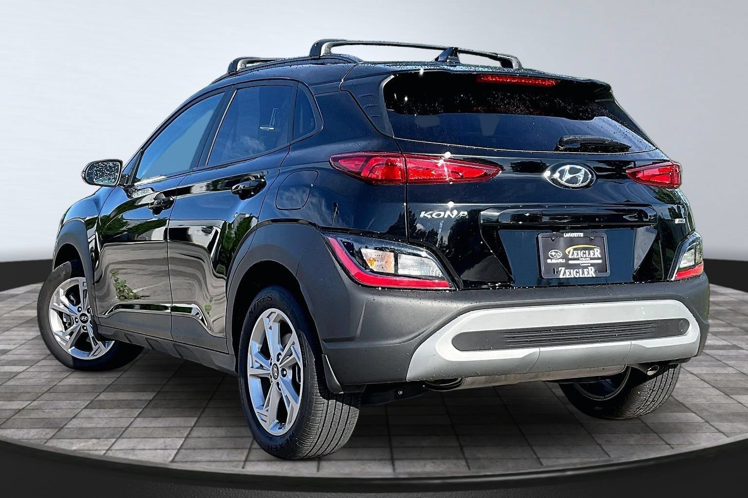 Used 2023 Hyundai Kona SEL AWD/4WD image 11