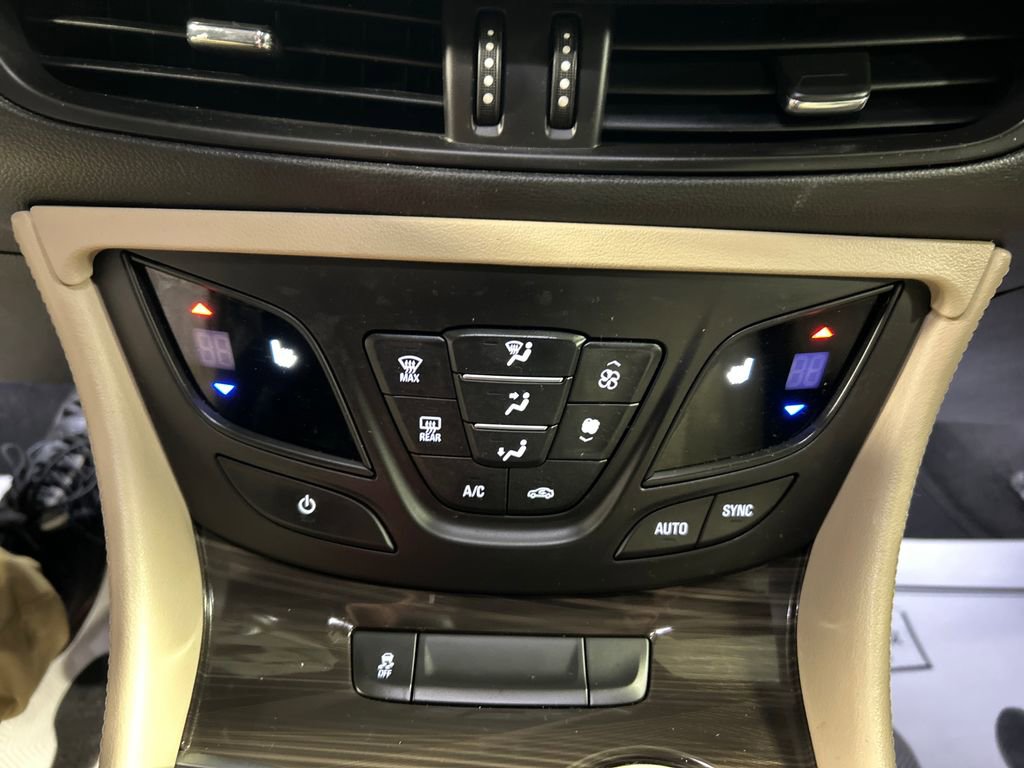 Used 2019 Buick Envision Preferred image 16