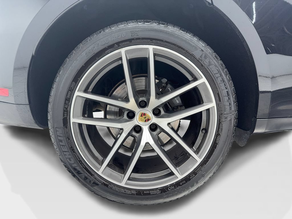 Used 2022 Porsche Macan AWD/4WD image 16