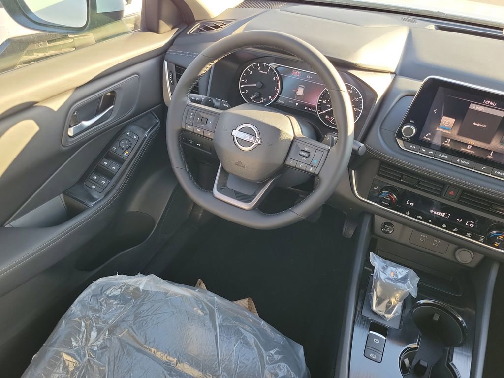 New 2026 Nissan Rogue SV AWD/4WD image 15