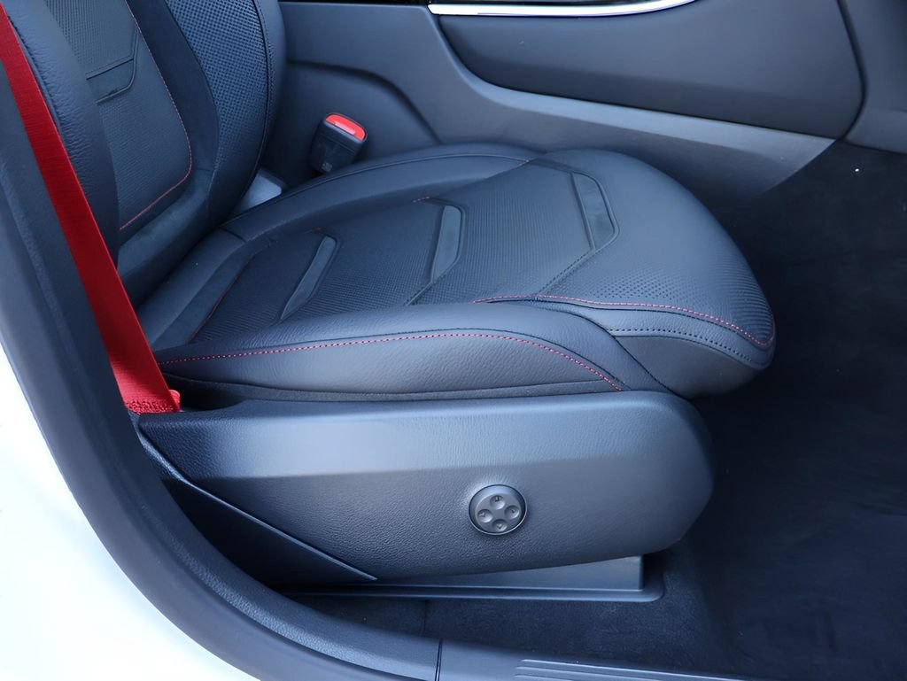 Certified 2026 Mercedes-Benz GLC 43 AMG 4MATIC Coupe image 13