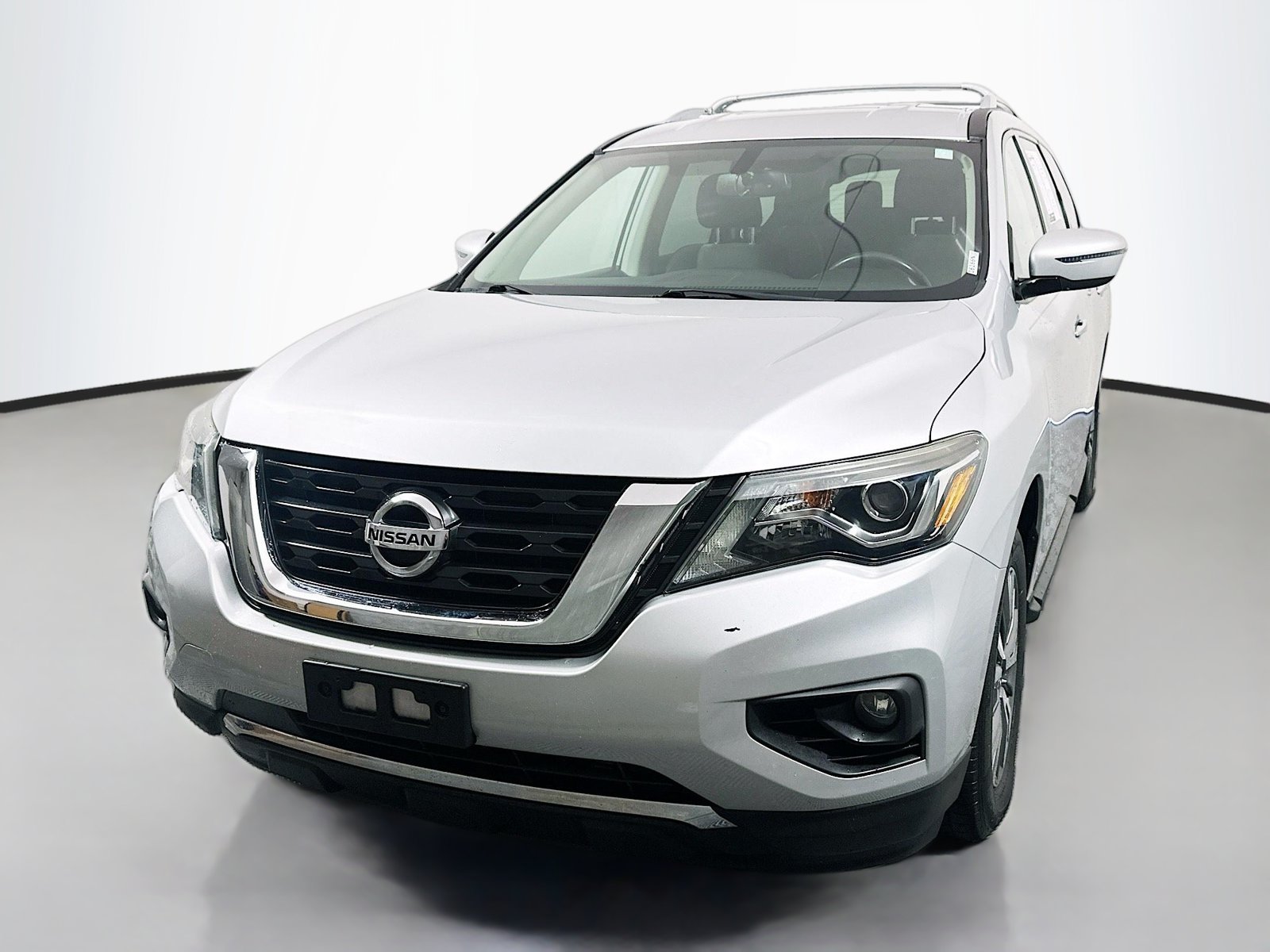 Used 2018 Nissan Pathfinder SV AWD/4WD image 3