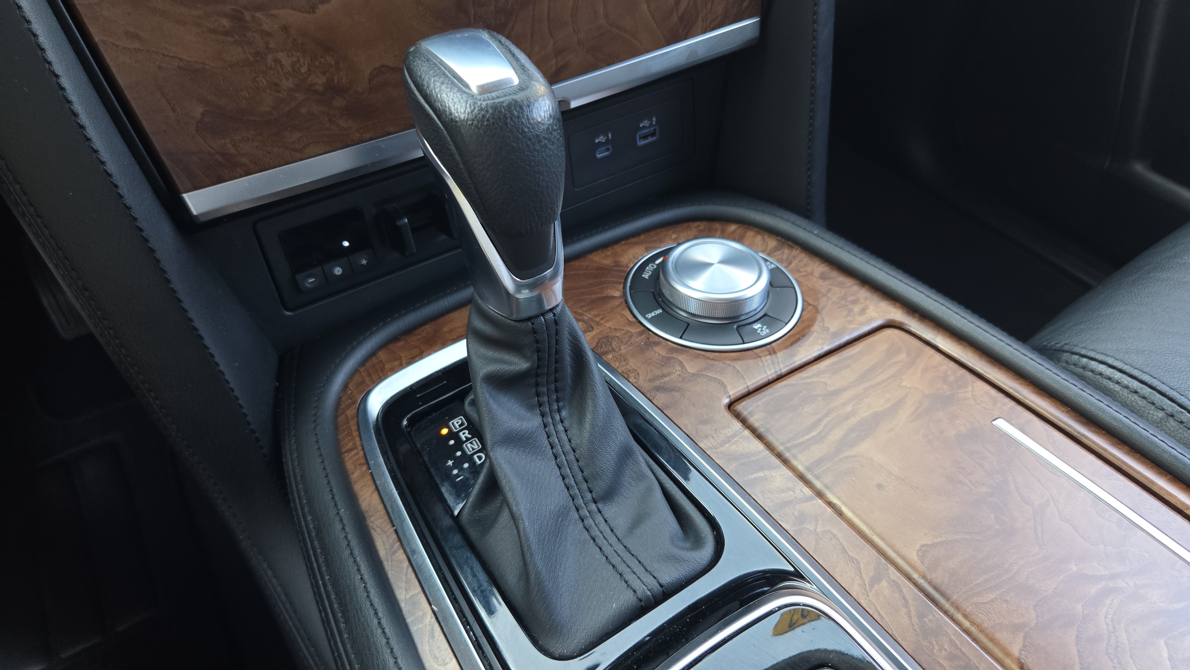 Used 2022 Nissan Armada SL AWD/4WD image 20