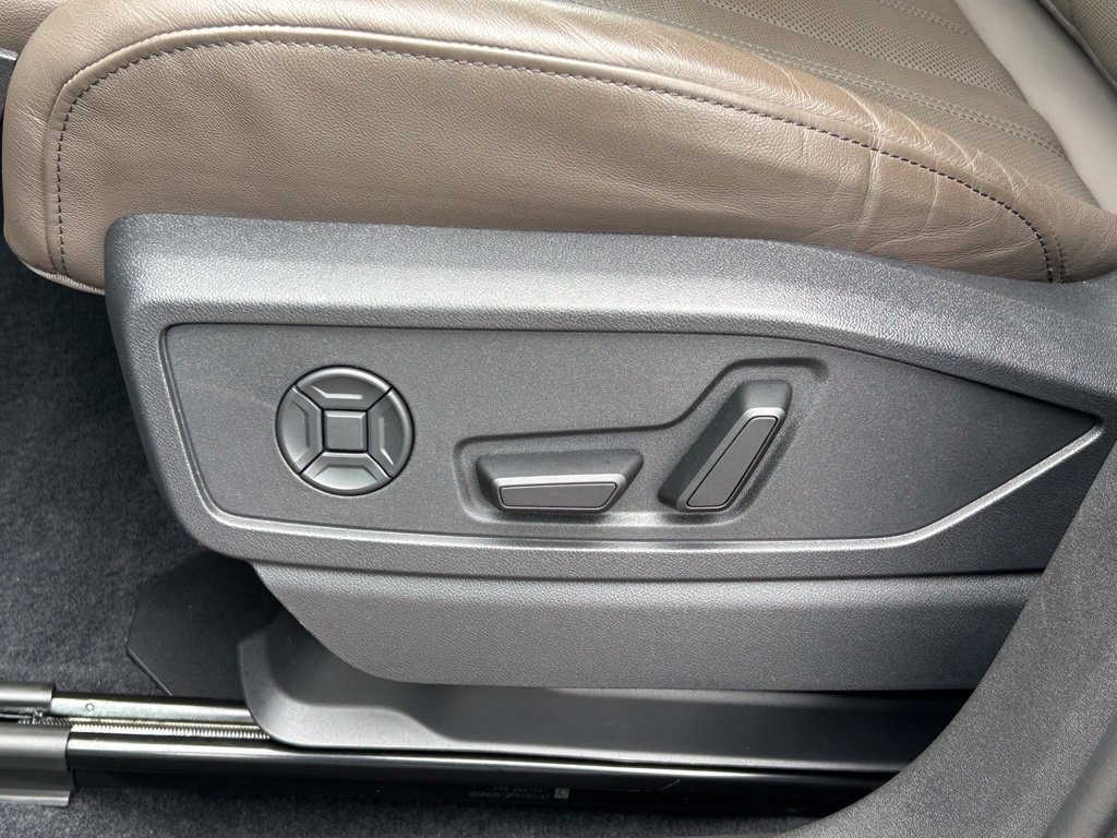 Used 2025 Audi Q5 Premium Plus AWD/4WD image 21