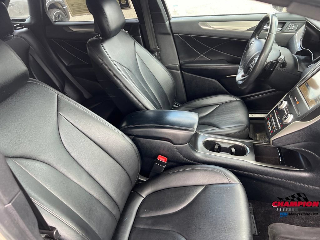 Used 2017 Lincoln MKC Premiere FWD image 23