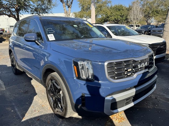 Used 2024 Kia Telluride S image 9