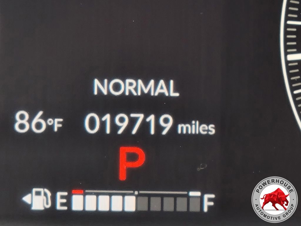 Used 2025 Honda Pilot TrailSport image 38