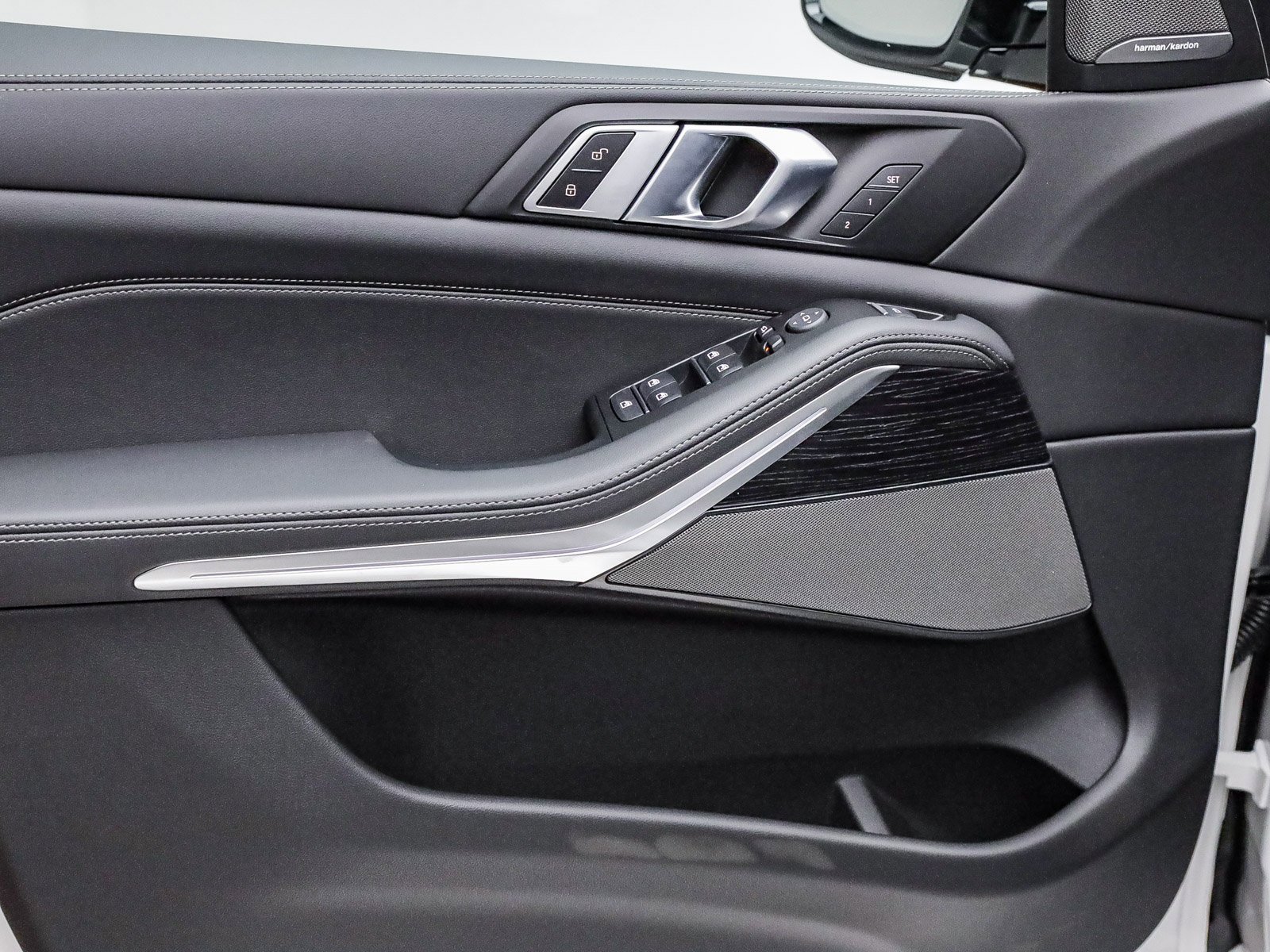 New 2026 BMW X5 sDrive40i w/ M Sport Package image 21
