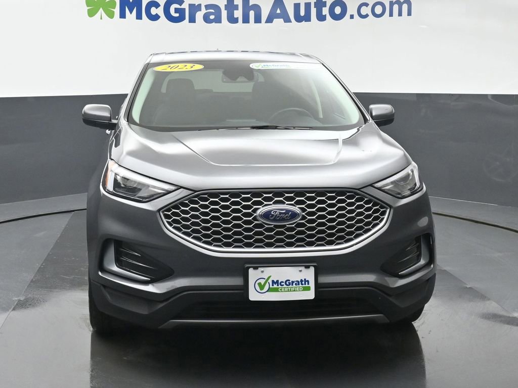 Used 2023 Ford Edge SEL image 4