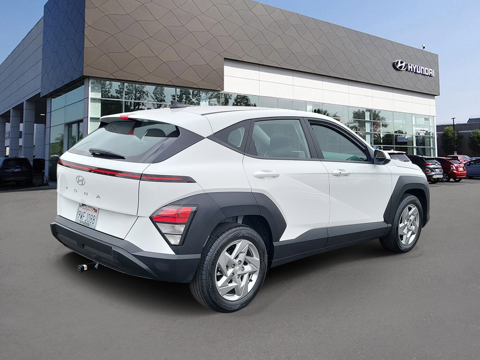 Certified 2026 Hyundai Kona SE FWD image 2