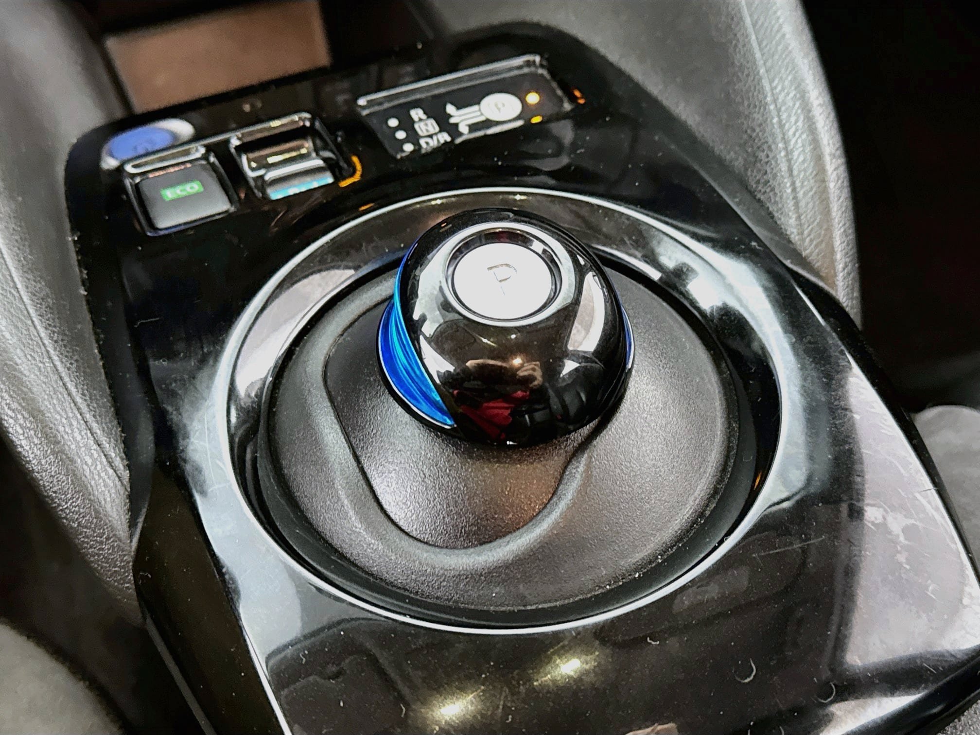 Used 2018 Nissan Leaf SL w/ SL Technology Package FWD image 19