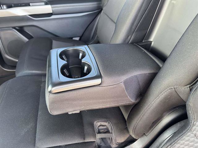 Used 2022 Ford Explorer XLT image 39