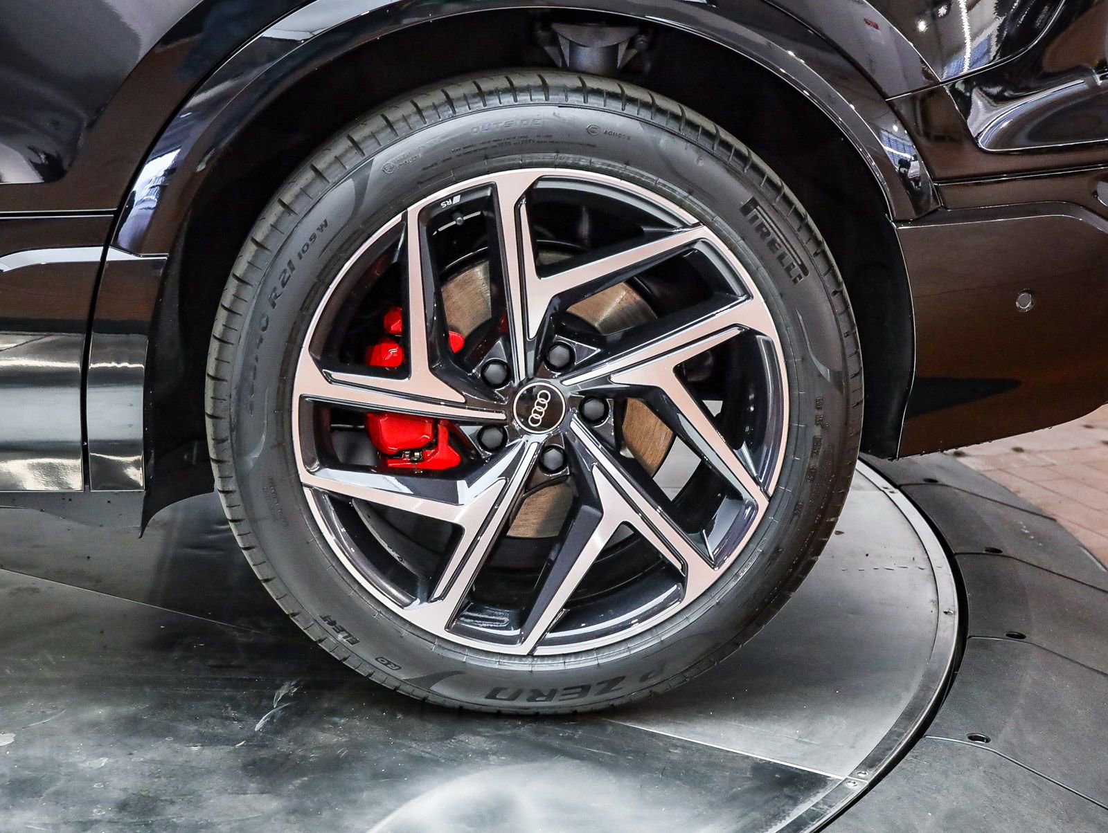 New 2025 Audi SQ6 e-tron Premium Plus image 12