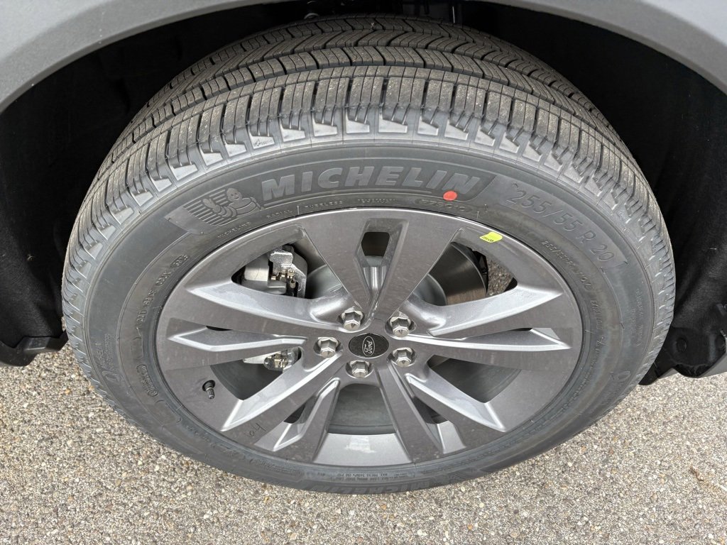 New 2026 Ford Explorer Active w/ Active Comfort Package image 15