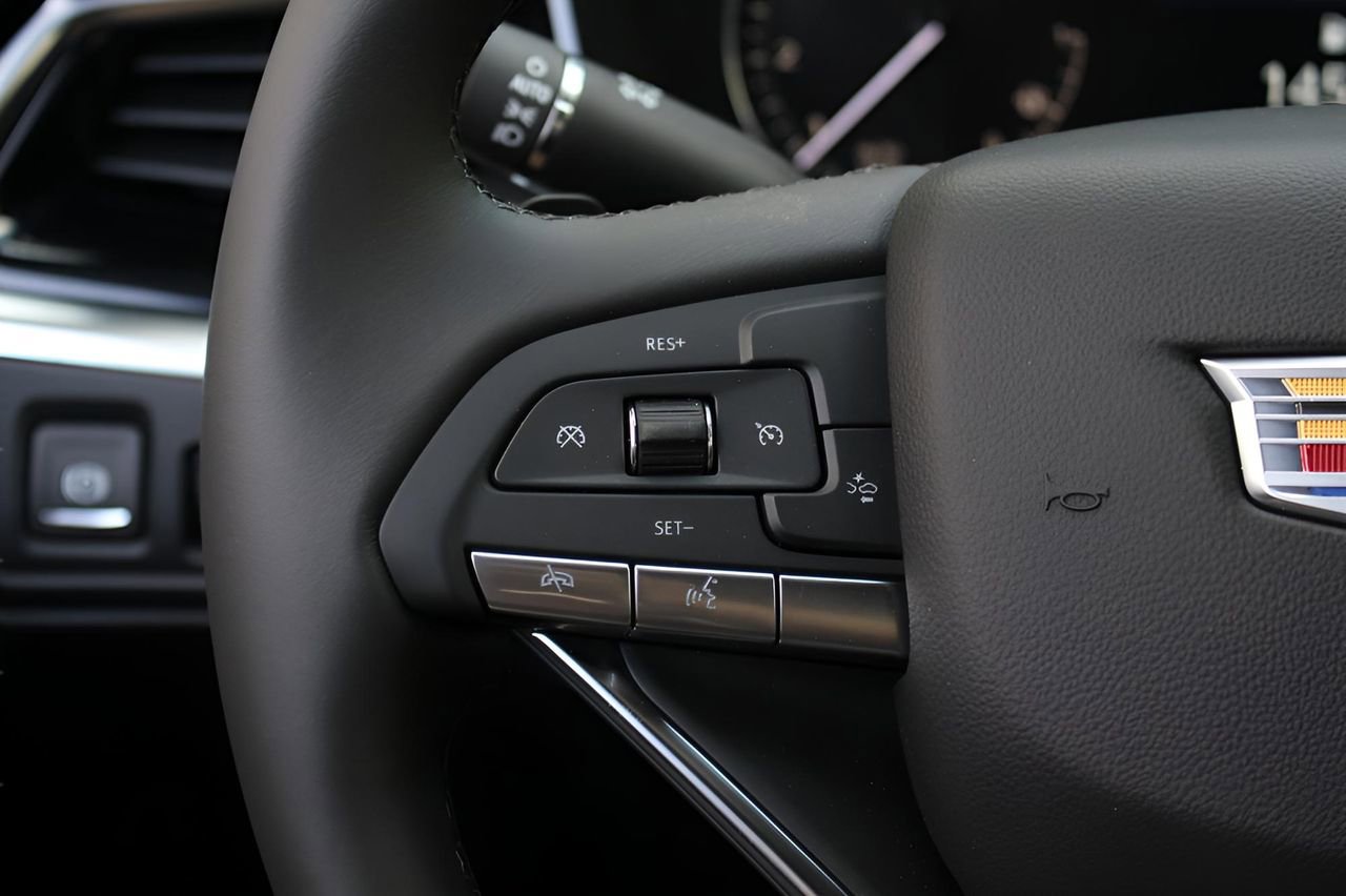 New 2025 Cadillac XT6 Luxury FWD image 20