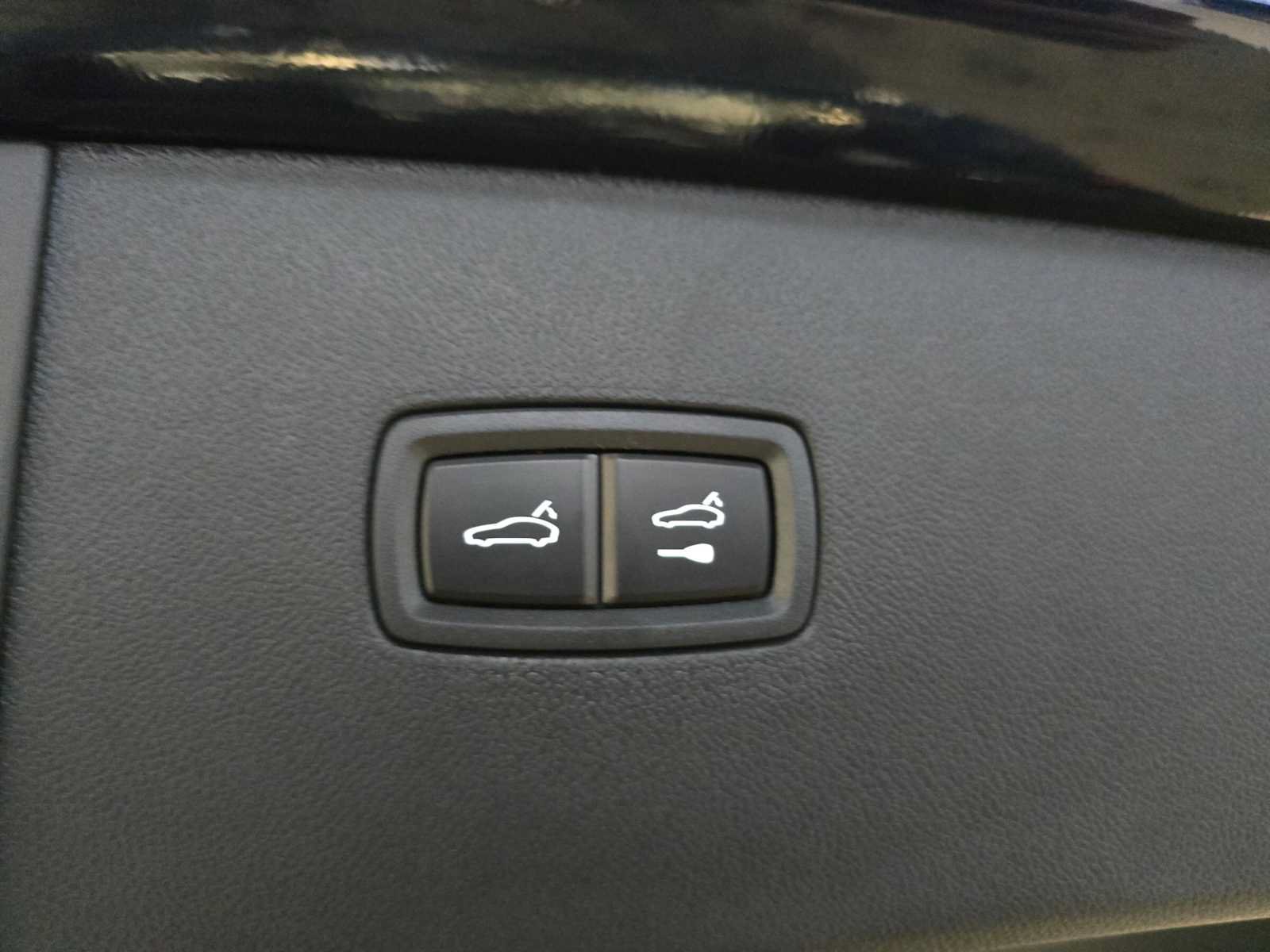 New 2026 Porsche Cayenne Turbo AWD/4WD image 19
