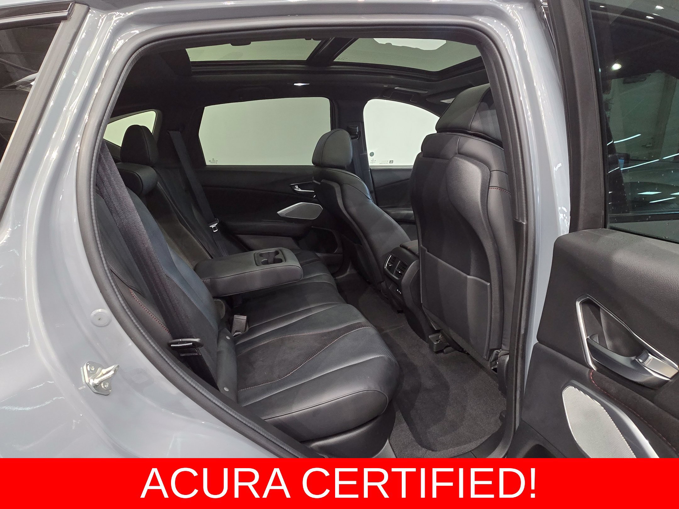 Certified 2025 Acura RDX w/ Advance Package AWD/4WD image 9