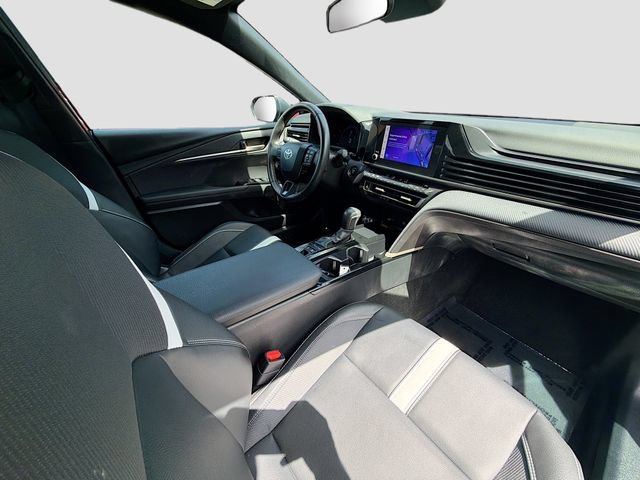 Used 2025 Toyota Camry SE FWD image 28
