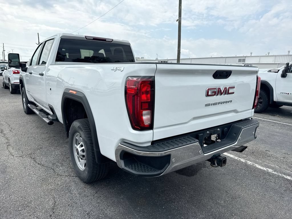 Used 2020 GMC Sierra 2500 4x4 Crew Cab w/ Convenience Package image 3