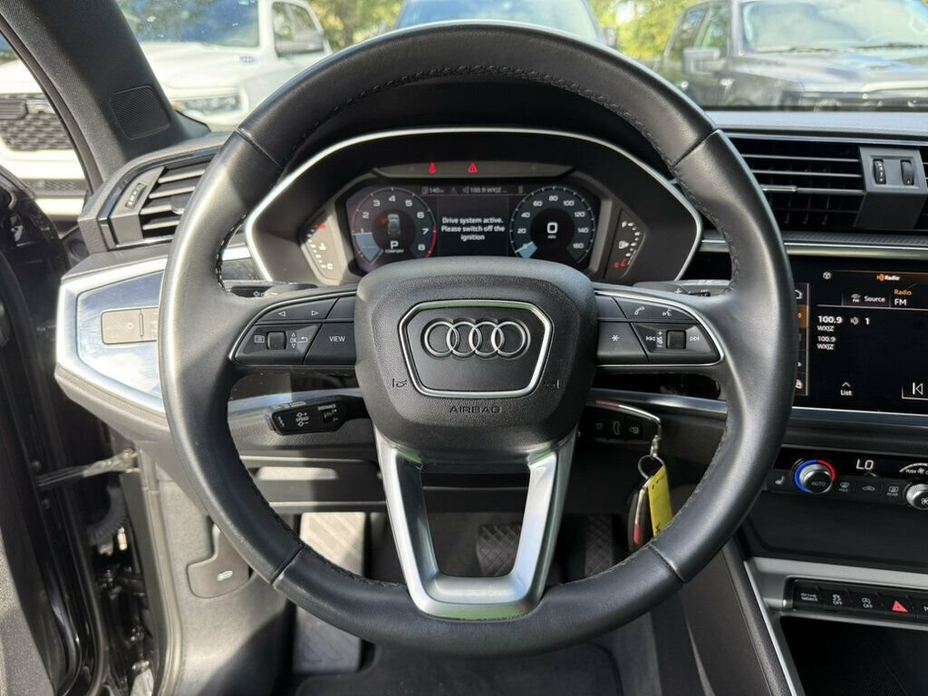 Used 2025 Audi Q3 2.0T Premium AWD/4WD image 5