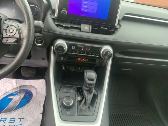 Used 2025 Toyota RAV4 XLE image 24