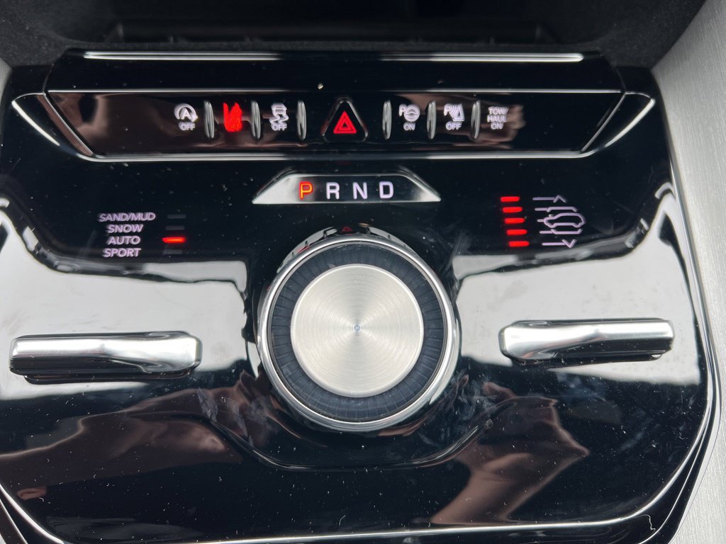 New 2026 Jeep Grand Wagoneer Limited AWD/4WD image 22