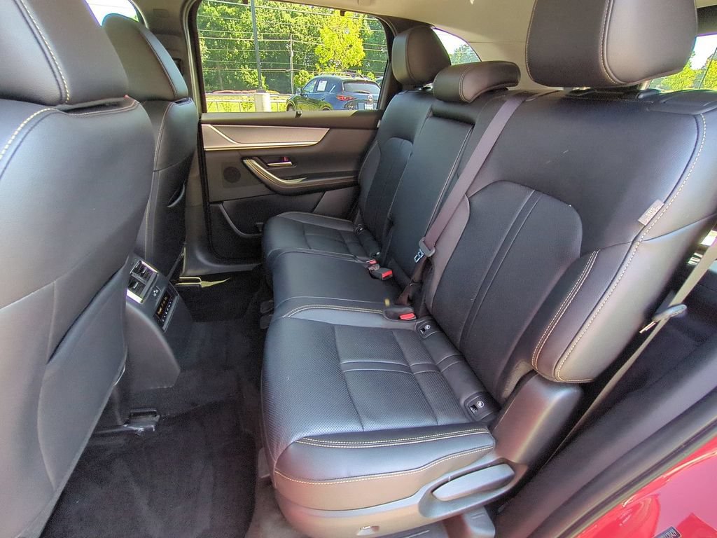 Used 2024 MAZDA CX-90 Plug-In Hybrid w/ Preferred AWD/4WD image 12