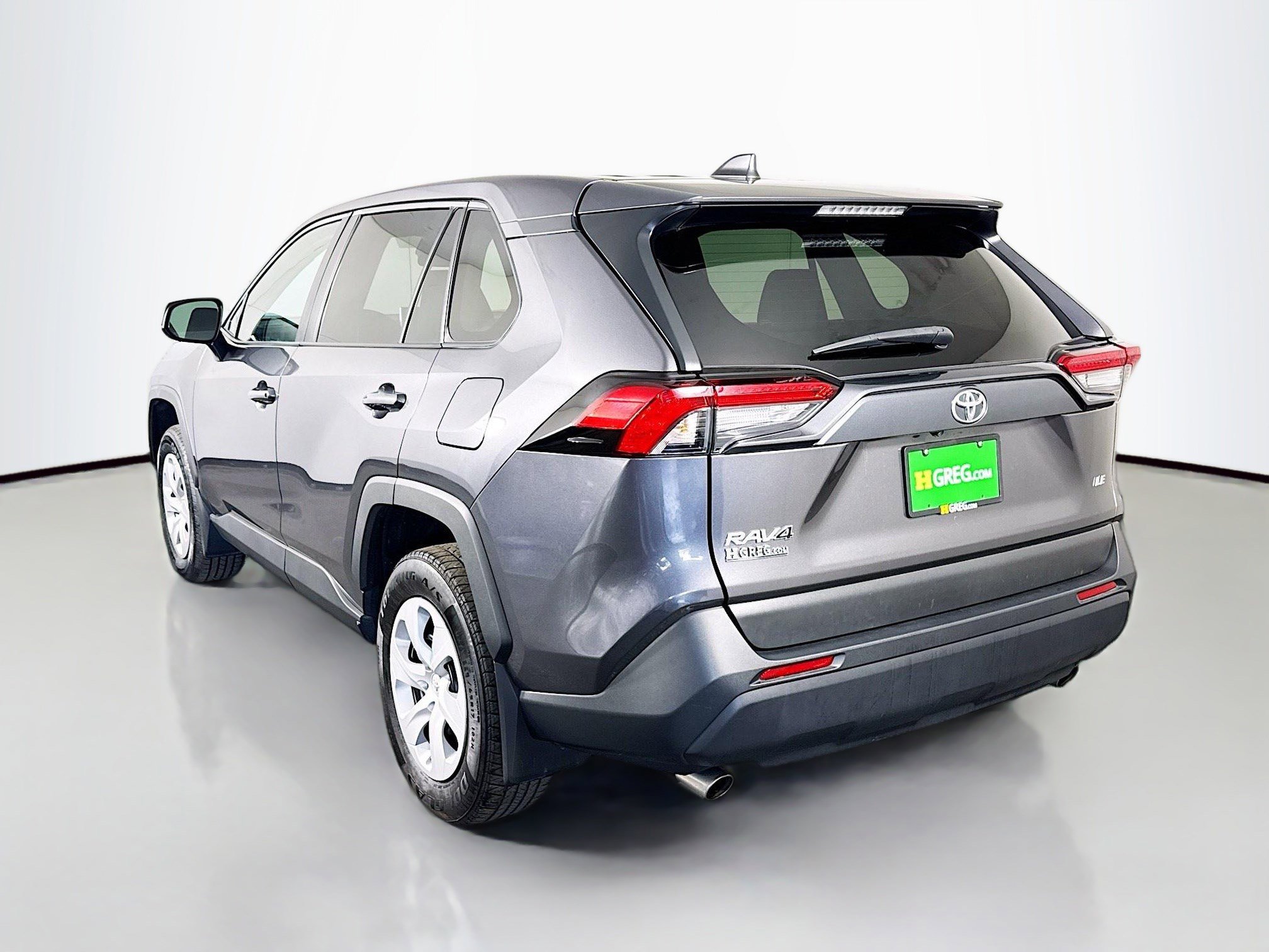 Used 2024 Toyota RAV4 LE image 7