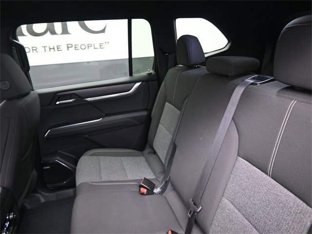 Used 2025 GMC Acadia Elevation image 16