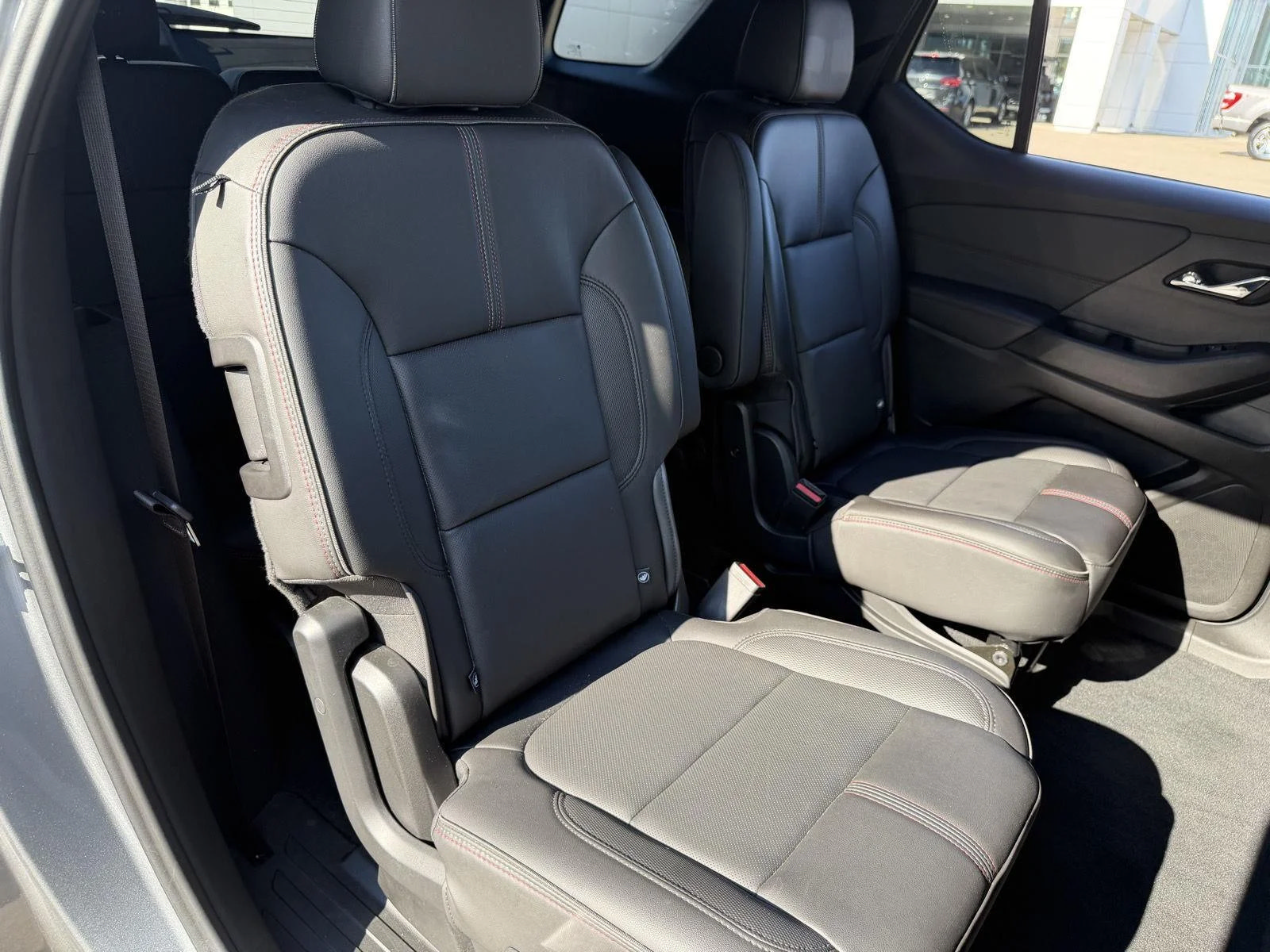 Used 2023 Chevrolet Traverse RS AWD/4WD image 20