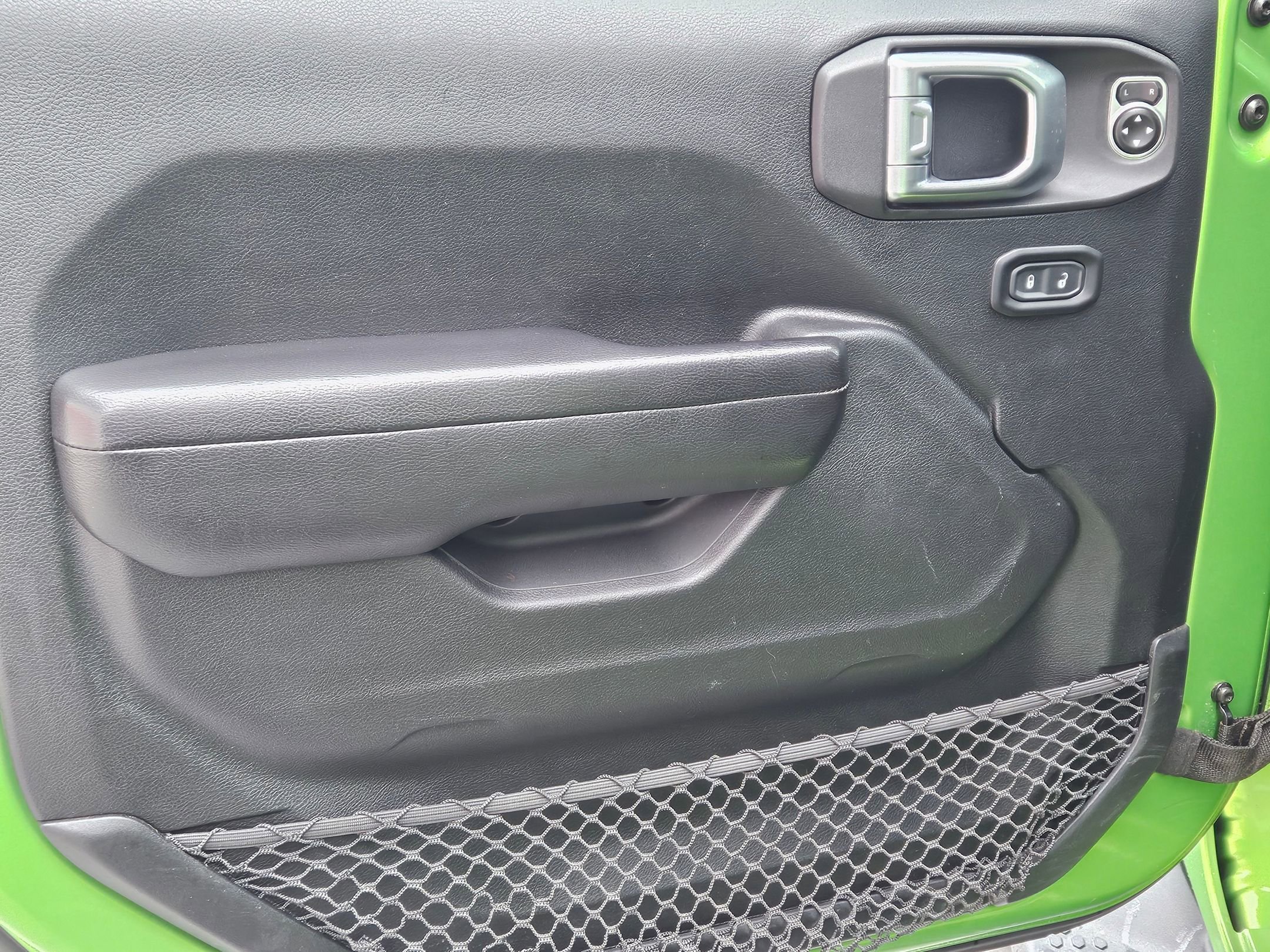 Used 2019 Jeep Wrangler Unlimited Sport S image 18