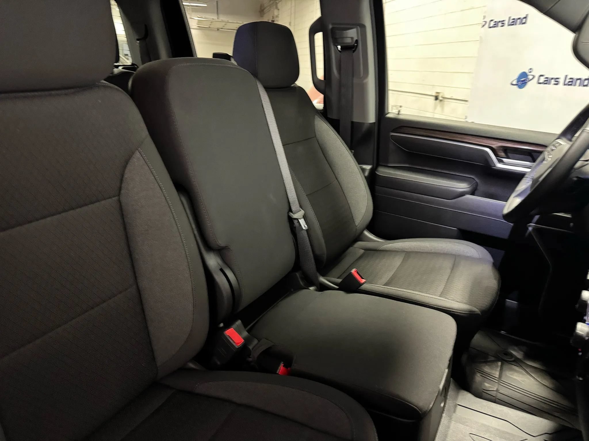 Used 2025 Chevrolet Silverado 1500 RST w/ Protection Package AWD/4WD image 16