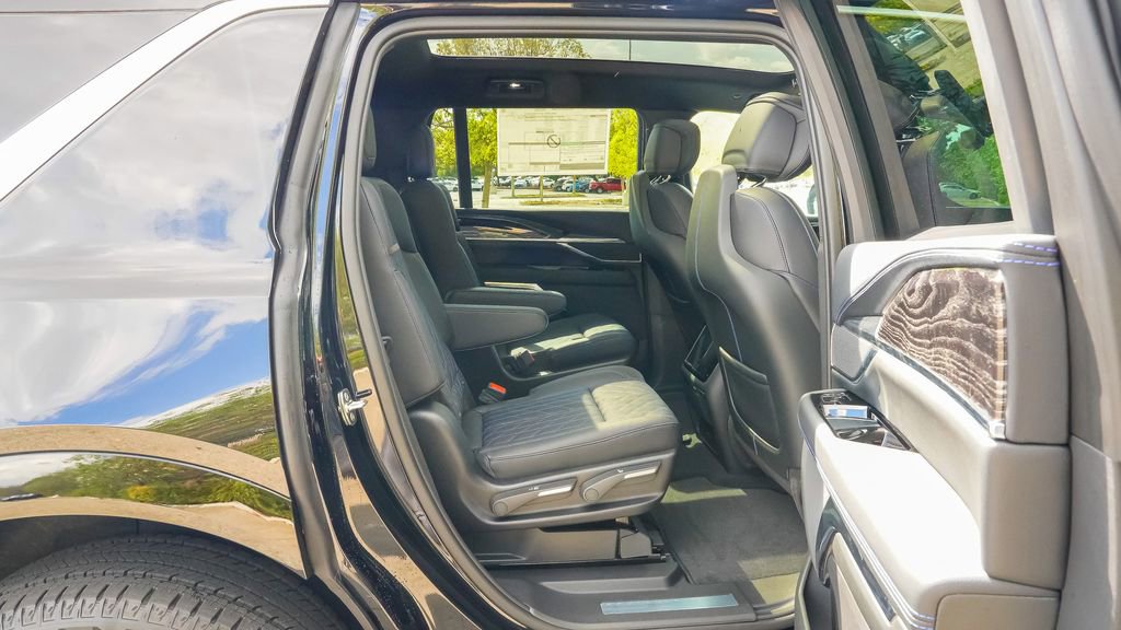 New 2026 Cadillac Escalade IQL Luxury image 11