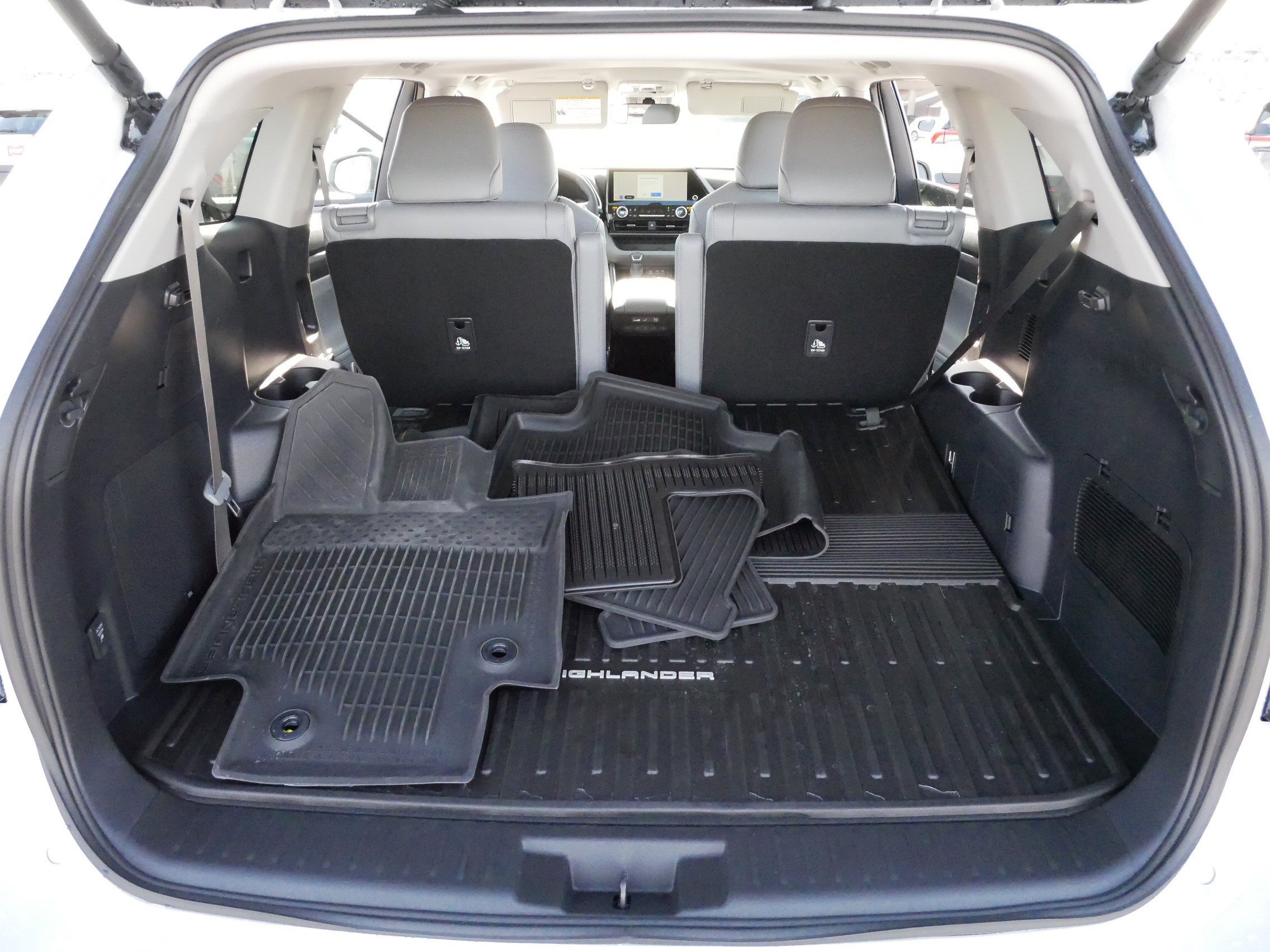 Certified 2025 Toyota Highlander Limited image 18