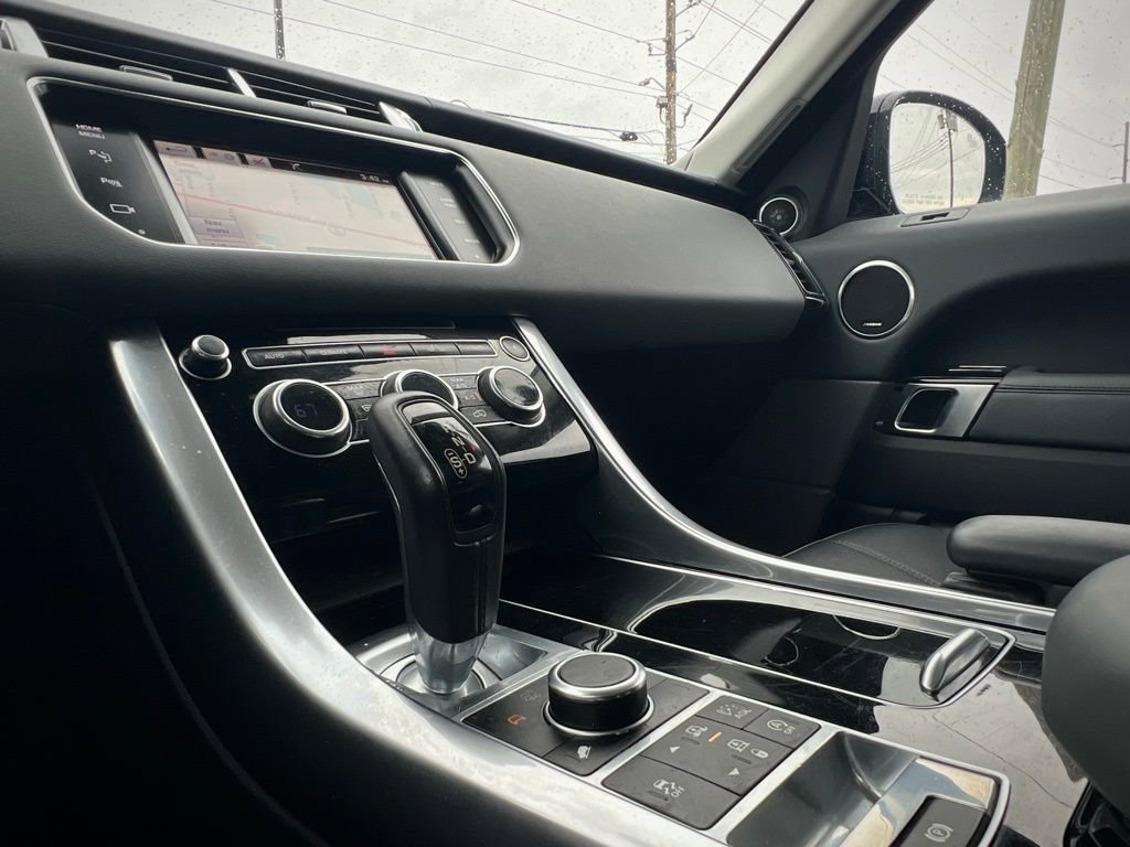 Used 2014 Land Rover Range Rover Sport HSE image 41