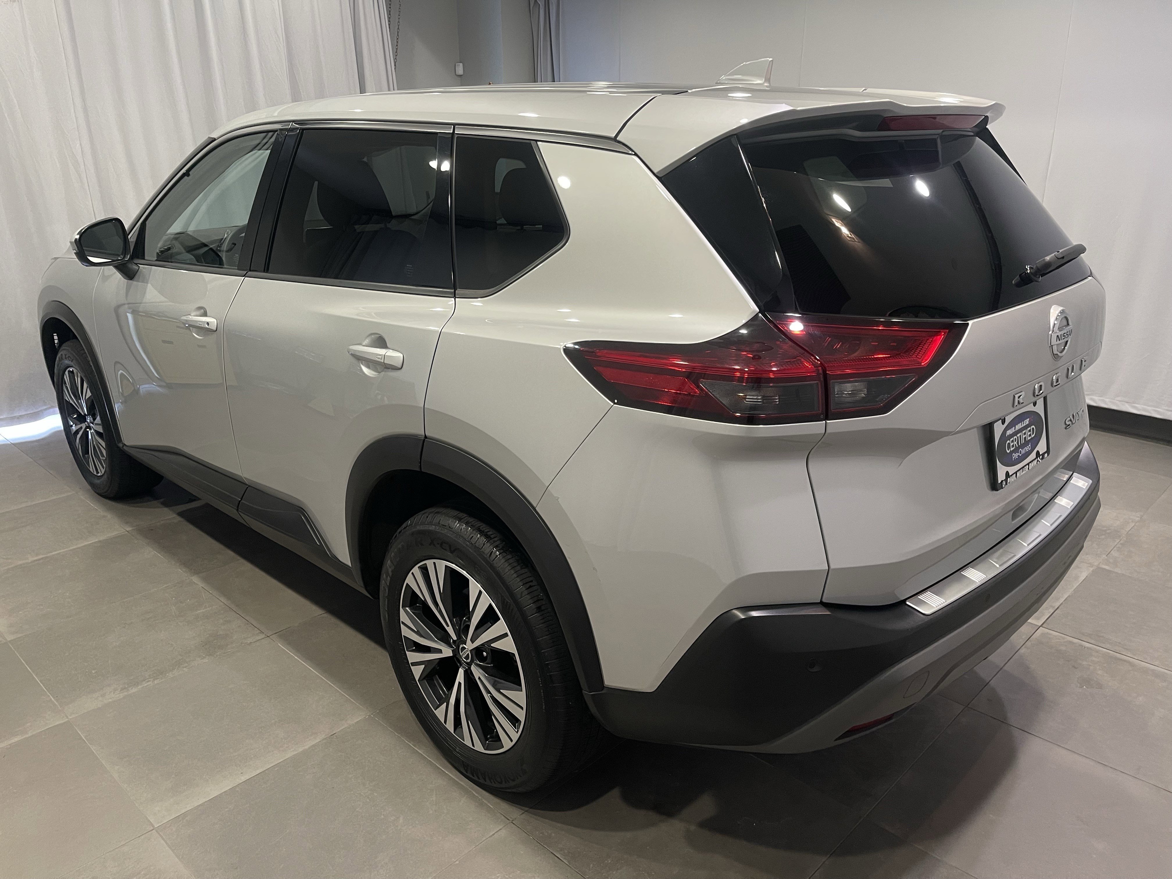 Used 2021 Nissan Rogue SV AWD/4WD image 4