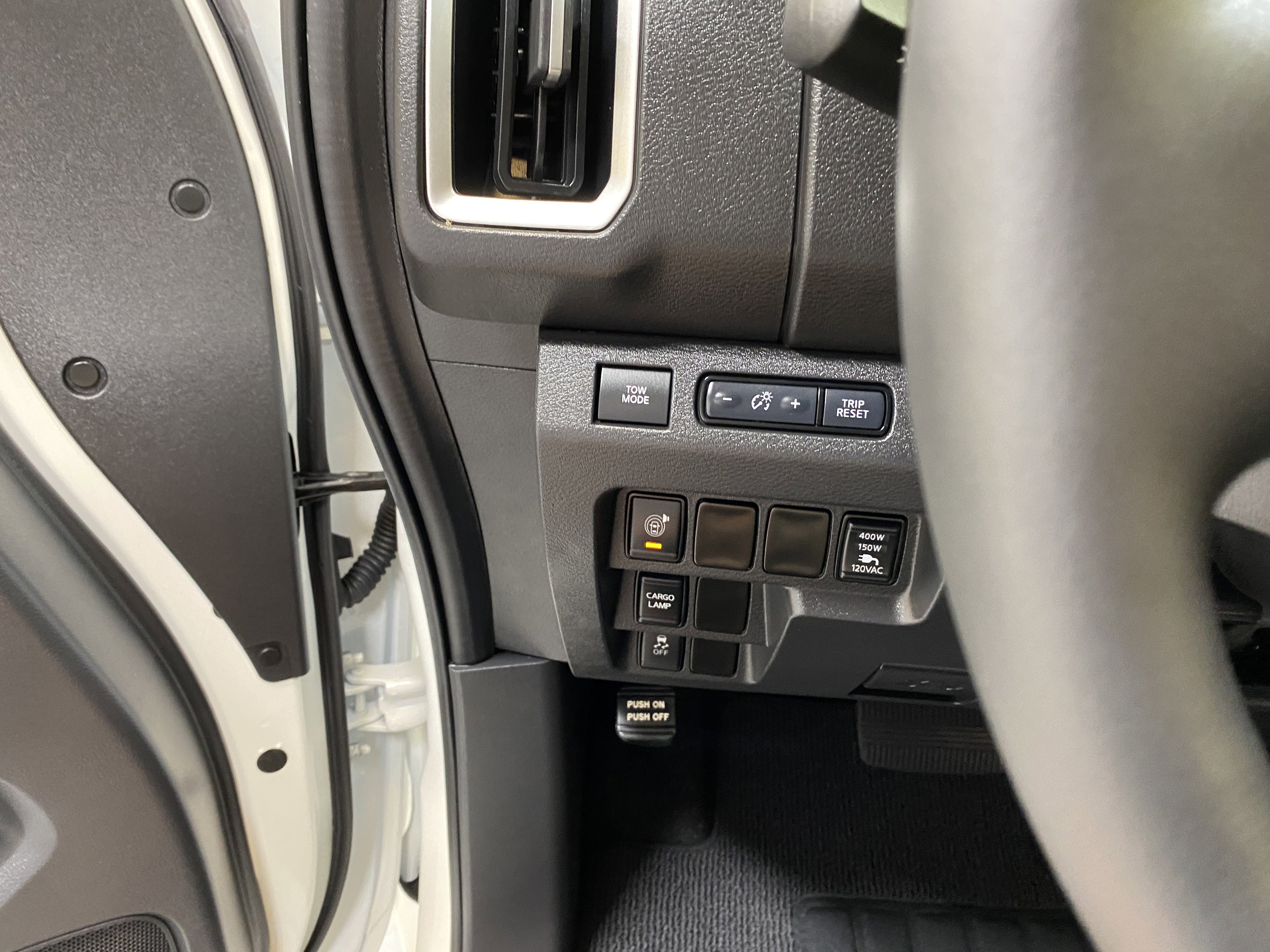 Used 2025 Nissan Frontier SV w/ SV Convenience Package image 31
