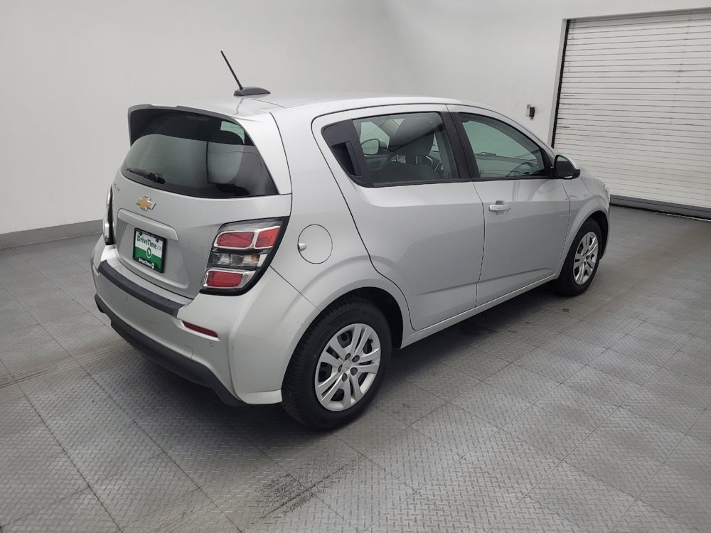 Used 2020 Chevrolet Sonic LT FWD image 9