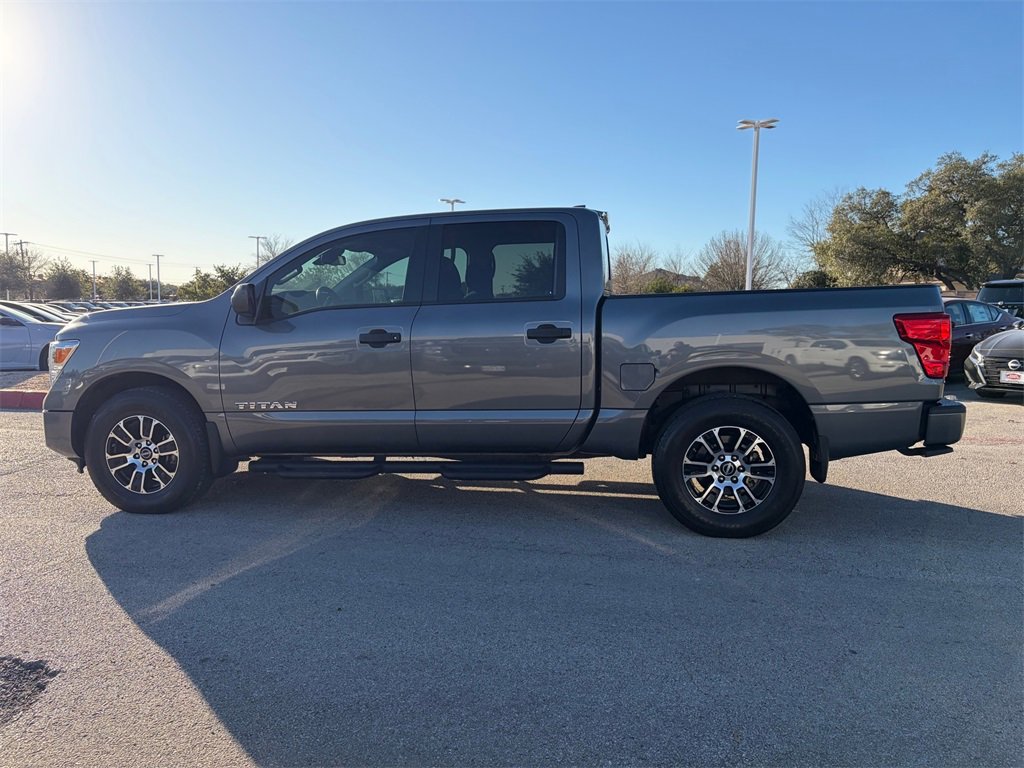 Certified 2024 Nissan Titan SV w/ SV Convenience Package image 4