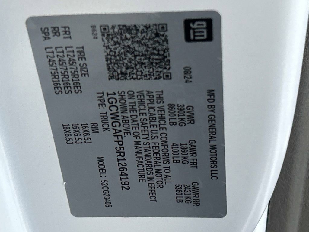 Used 2024 Chevrolet Express 2500 w/ Driver Convenience Package image 32