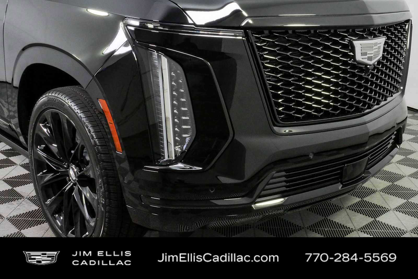 New 2026 Cadillac Escalade ESV Platinum Sport w/ LPO, ONYX Package AWD/4WD image 41