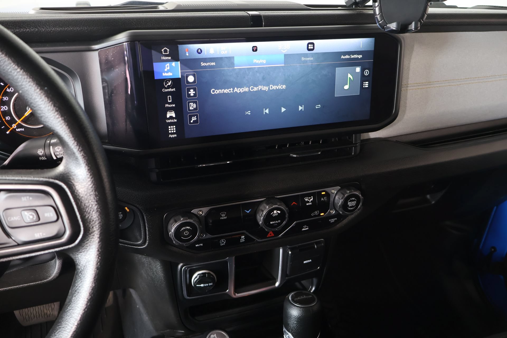 Used 2024 Jeep Gladiator Sport AWD/4WD image 5