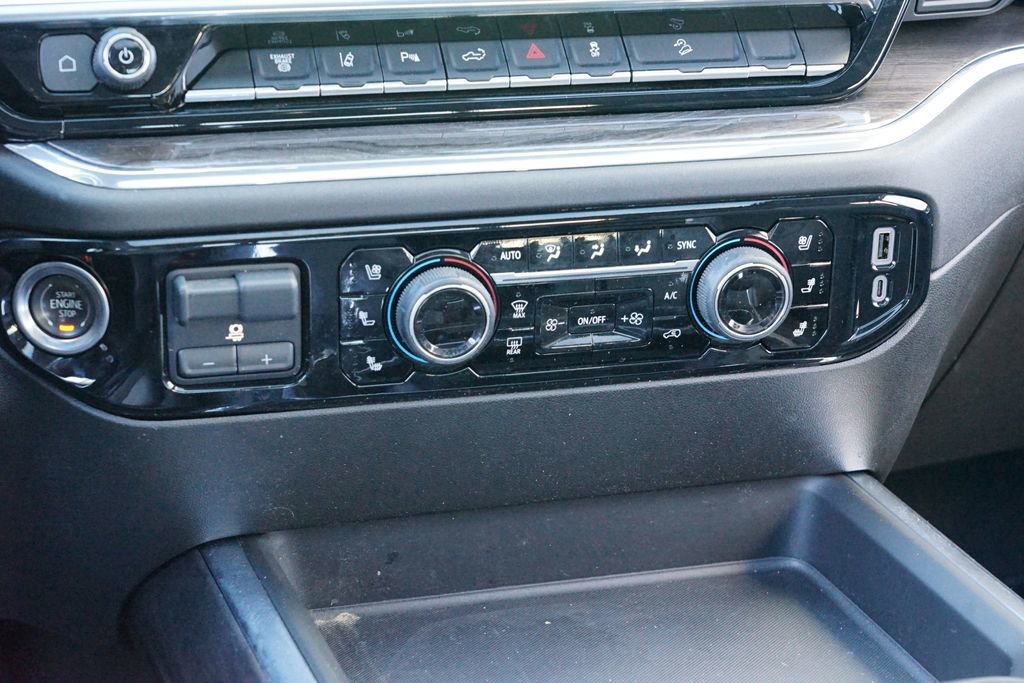 Used 2025 Chevrolet Silverado 3500 LTZ w/ LTZ Plus Package image 26