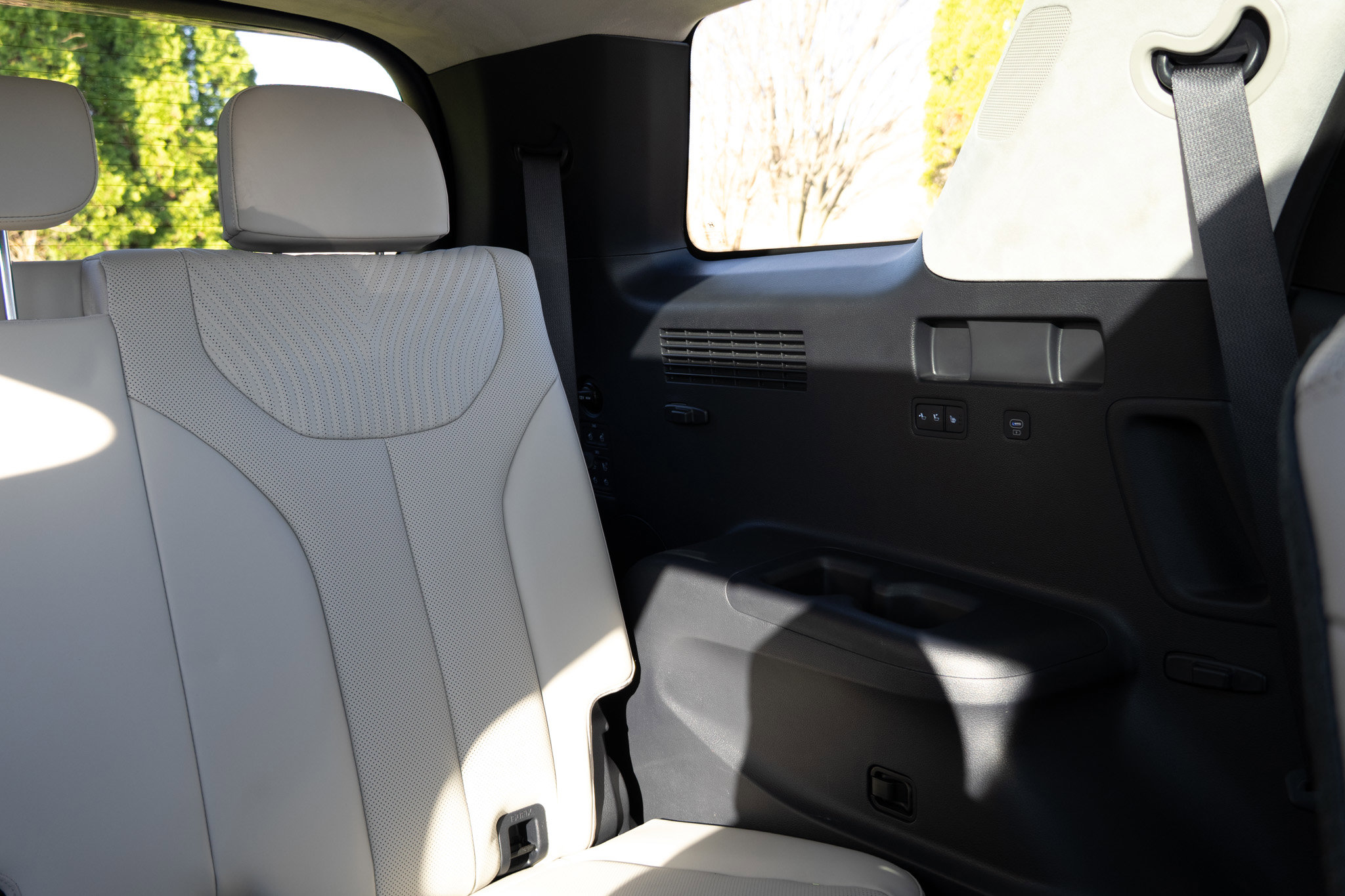 Used 2024 Hyundai Palisade Calligraphy image 73