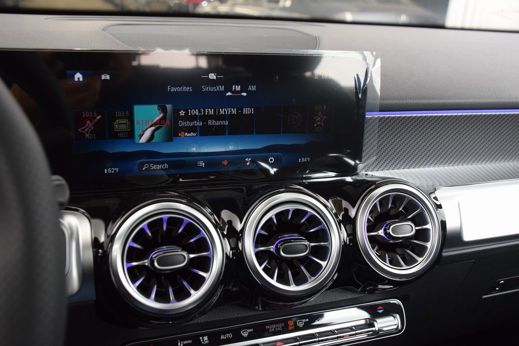 New 2025 Mercedes-Benz GLB 35 AMG 4MATIC image 23