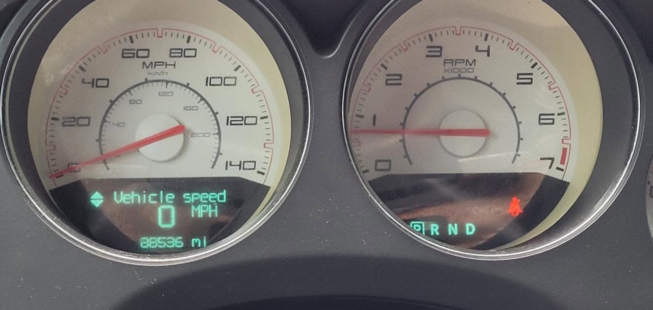 Used 2014 Dodge Challenger SXT image 13