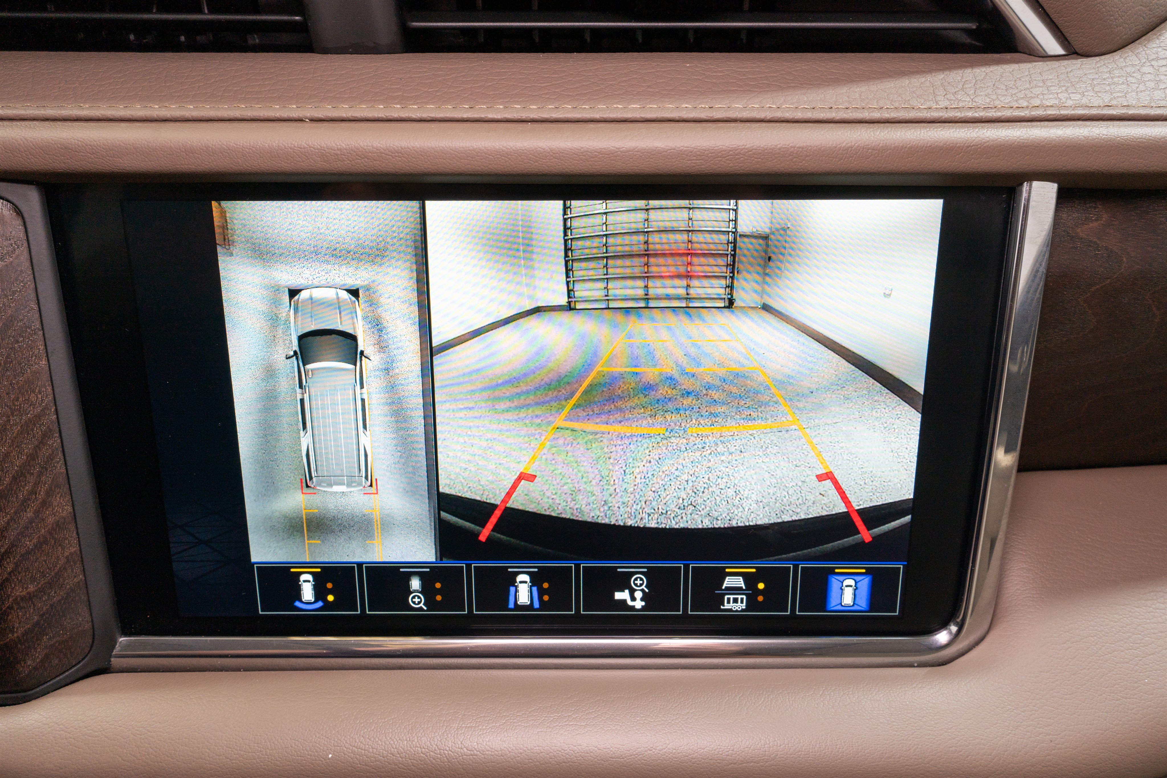 Used 2023 GMC Yukon Denali AWD/4WD image 22