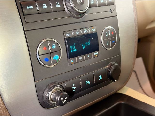 Used 2011 GMC Sierra 2500 SLT w/ SLT Convenience Package image 15