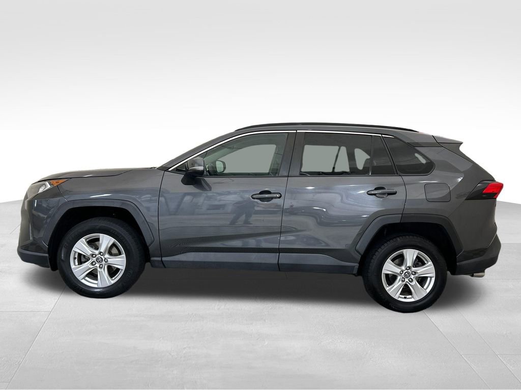 Used 2021 Toyota RAV4 XLE FWD video 2
