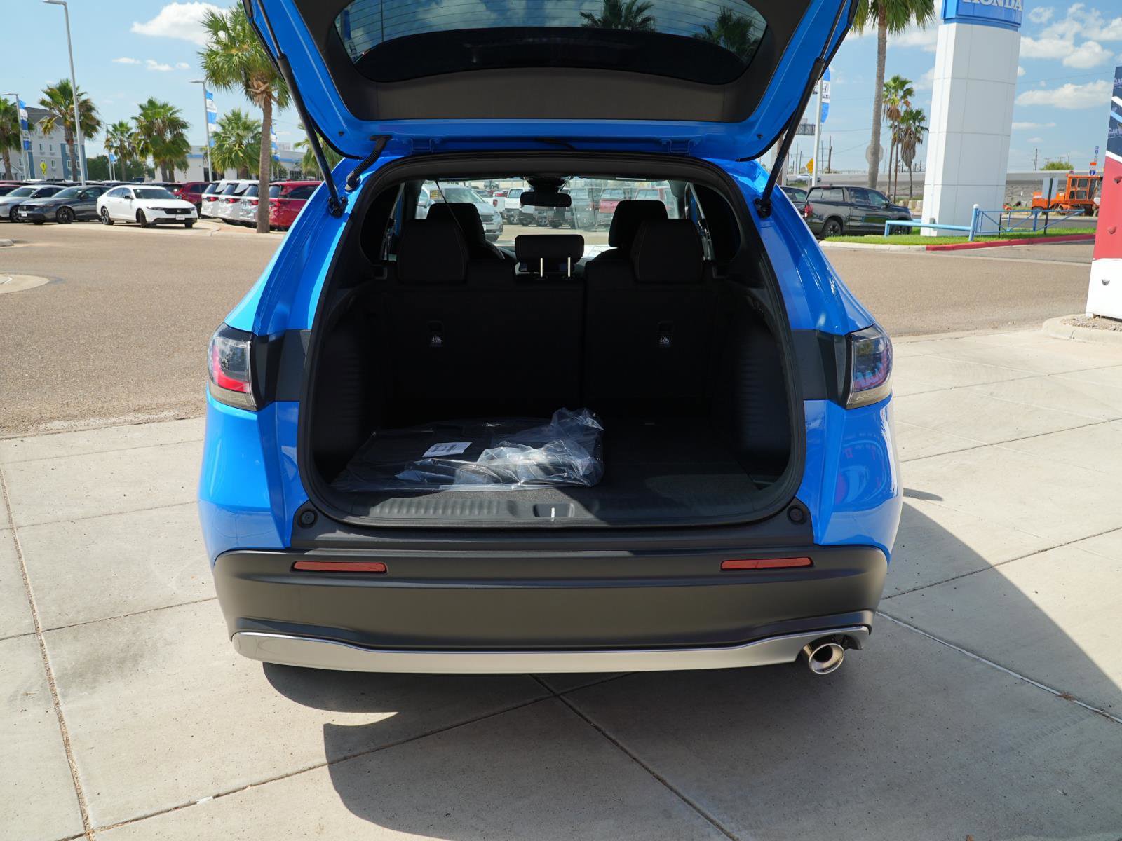 New 2026 Honda HR-V Sport image 7